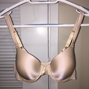 Warner's Barely There, smooth back bra, 34B